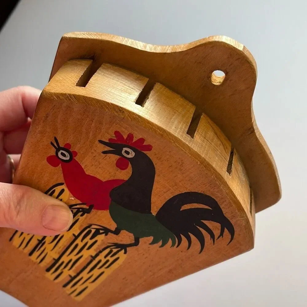 Vintage Midcentury Nevco Rooster painted wooden 5 knife holder.